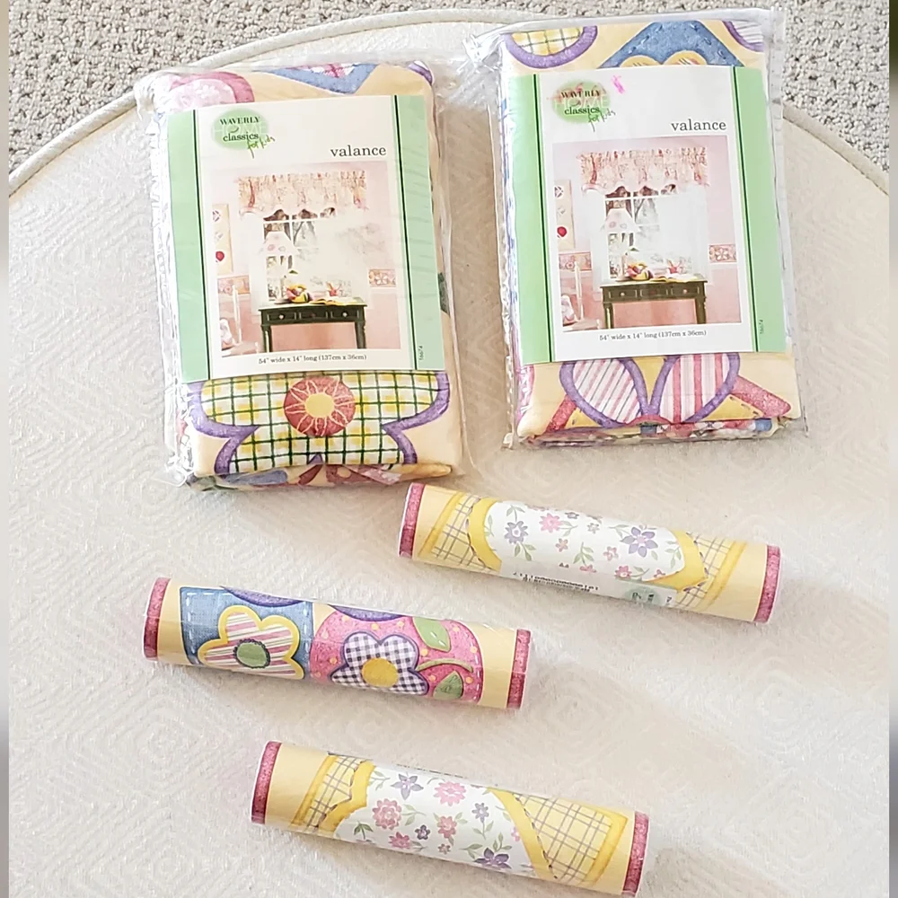 Waverly Kids Cheerful Flower Patch Yellow/Pink/Purple Gingham Valences+Wallpaper